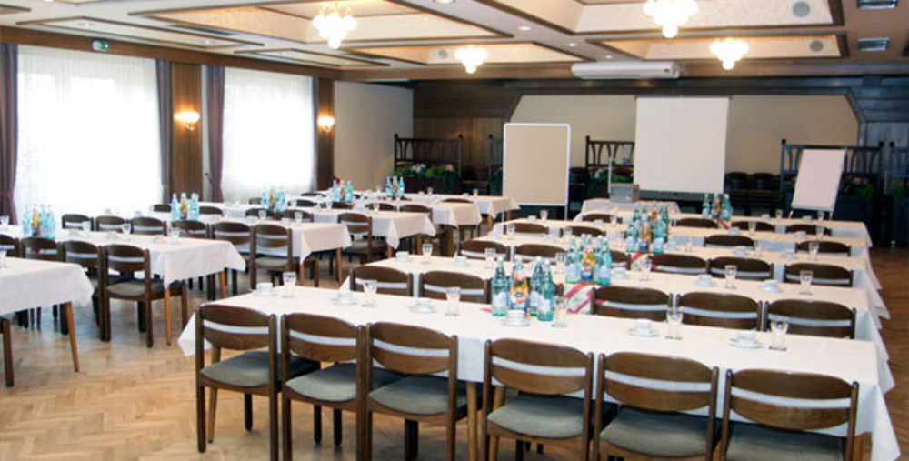 Hotel Restaurant Zum Jaegerheim Wendeburg Esterno foto